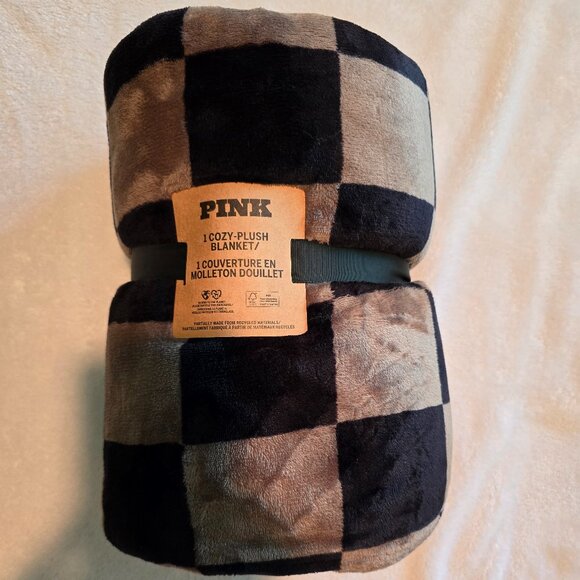 NWT VS PINK Sherpa Blanket Checkered Black & Tan - Picture 1 of 3